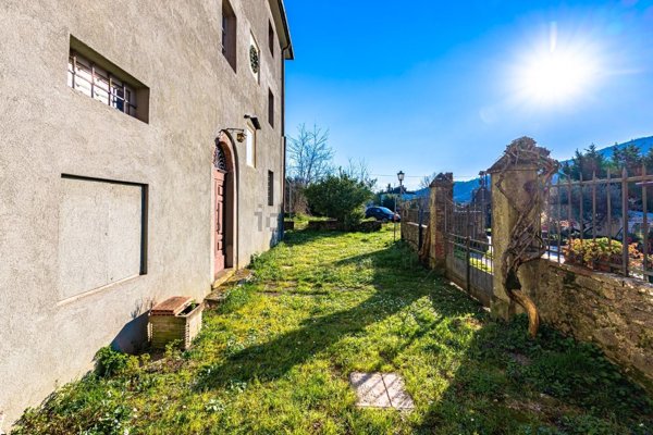 casa indipendente in vendita a Pistoia in zona San Felice