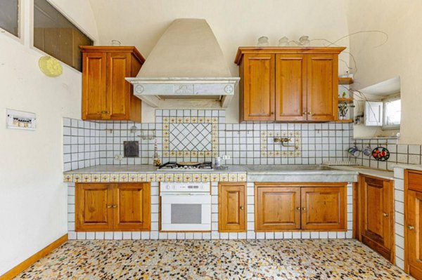 casa indipendente in vendita a Pistoia