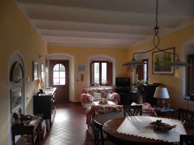 casale in vendita a Pistoia in zona Le Grazie