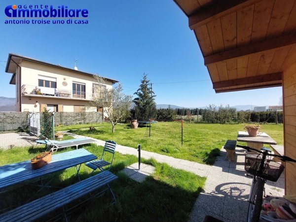 casa indipendente in vendita a Pistoia