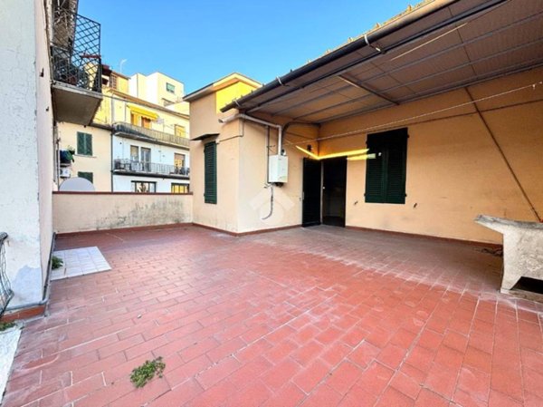 casa indipendente in vendita a Pistoia