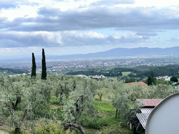 appartamento in vendita a Pistoia in zona Campiglio