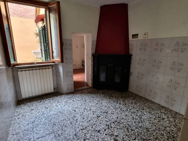 casa indipendente in vendita a Pistoia in zona Valdibrana