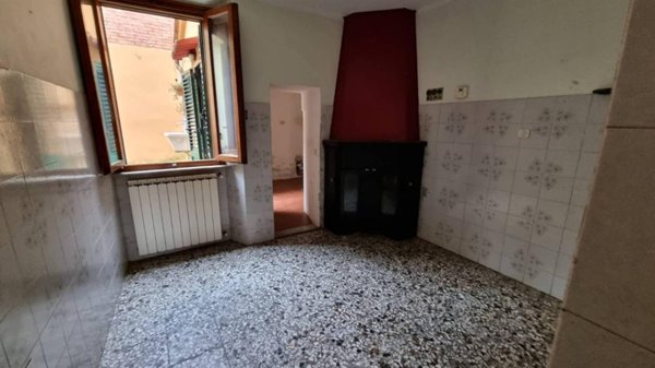 casa indipendente in vendita a Pistoia in zona Valdibrana