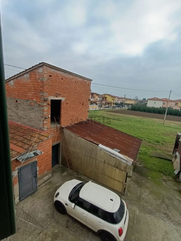 casa indipendente in vendita a Pistoia