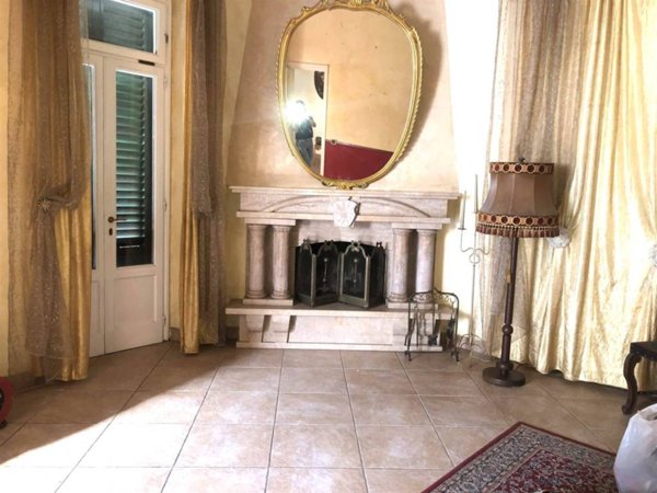 casa indipendente in vendita a Pistoia in zona Centro Città