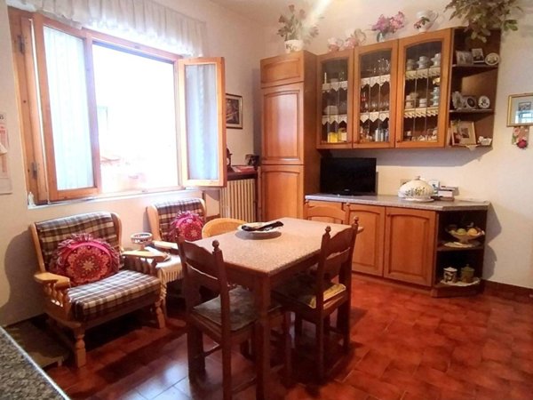casa indipendente in vendita a Pistoia in zona Stadio