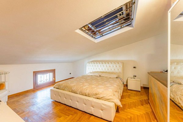 casa indipendente in vendita a Pistoia in zona Centro Città