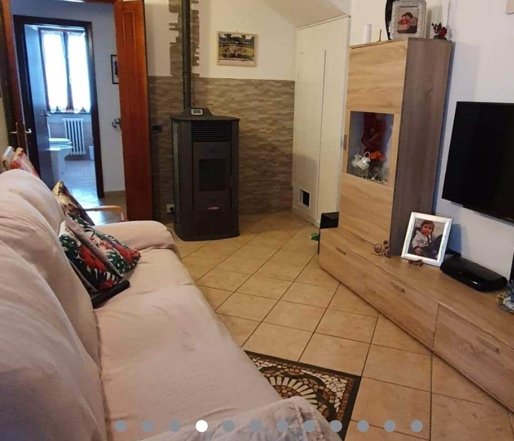 appartamento in vendita a Pistoia in zona Cireglio