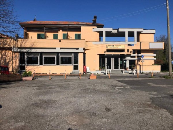 negozio in vendita a Pistoia in zona Valdibrana