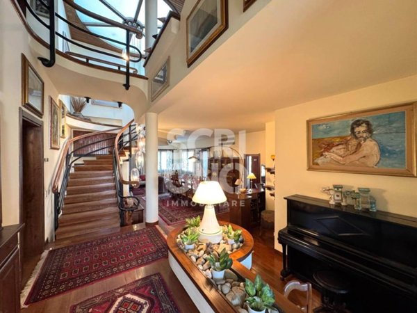 casa indipendente in vendita a Pistoia in zona Stadio