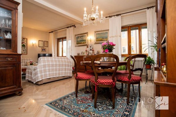 casa indipendente in vendita a Pistoia in zona Centro Città