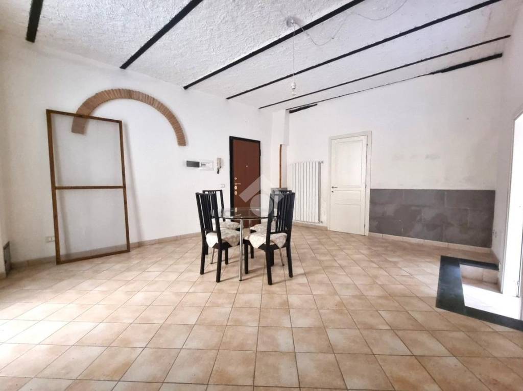ufficio in vendita a Pistoia in zona Centro Città