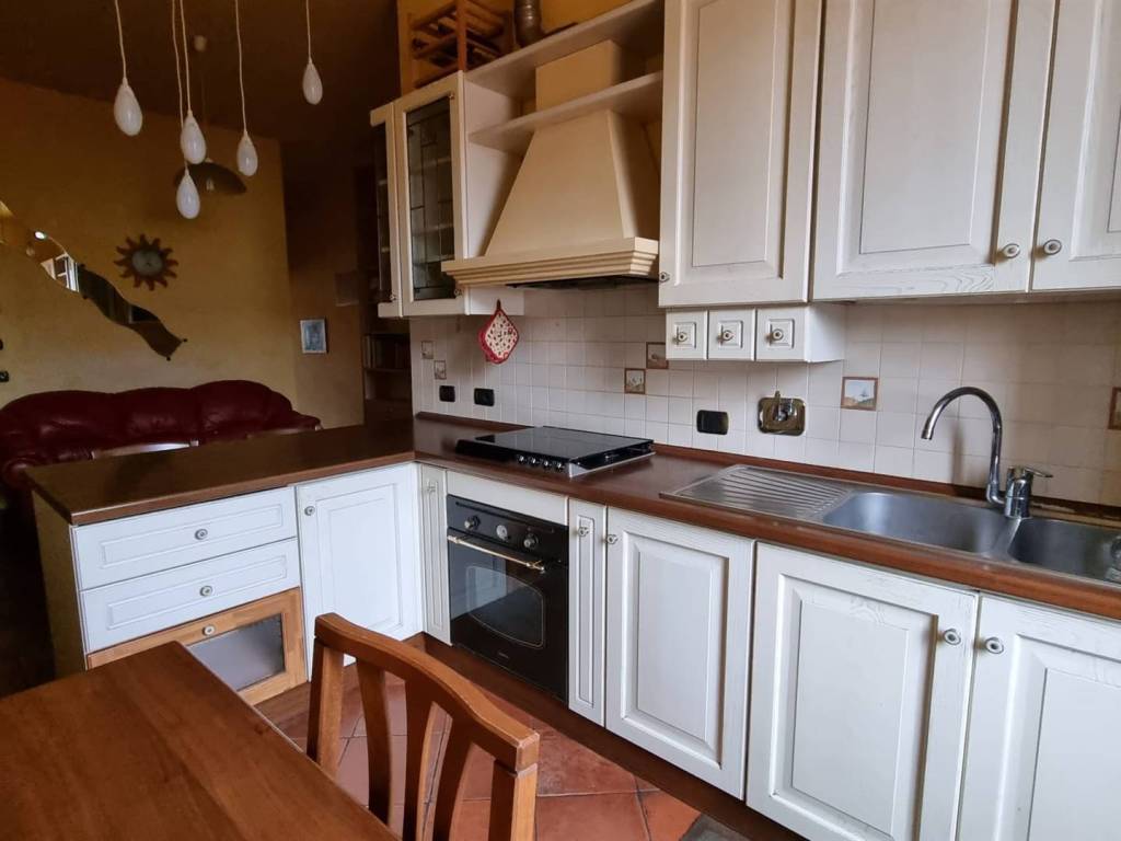 appartamento in vendita a Pistoia in zona Centro Città
