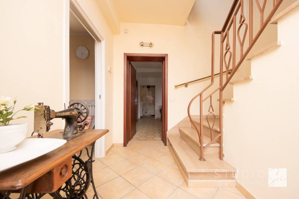 casa indipendente in vendita a Pistoia in zona Centro Città