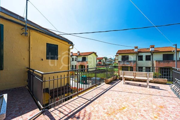 casa indipendente in vendita a Pistoia