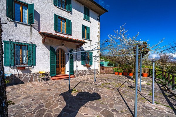 casa indipendente in vendita a Pistoia