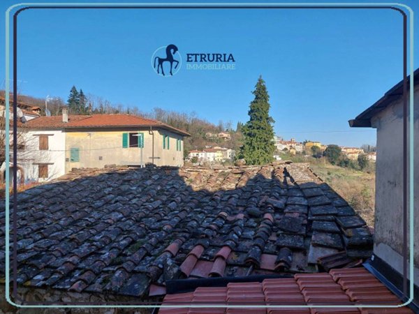casa indipendente in vendita a Pistoia in zona Le Grazie