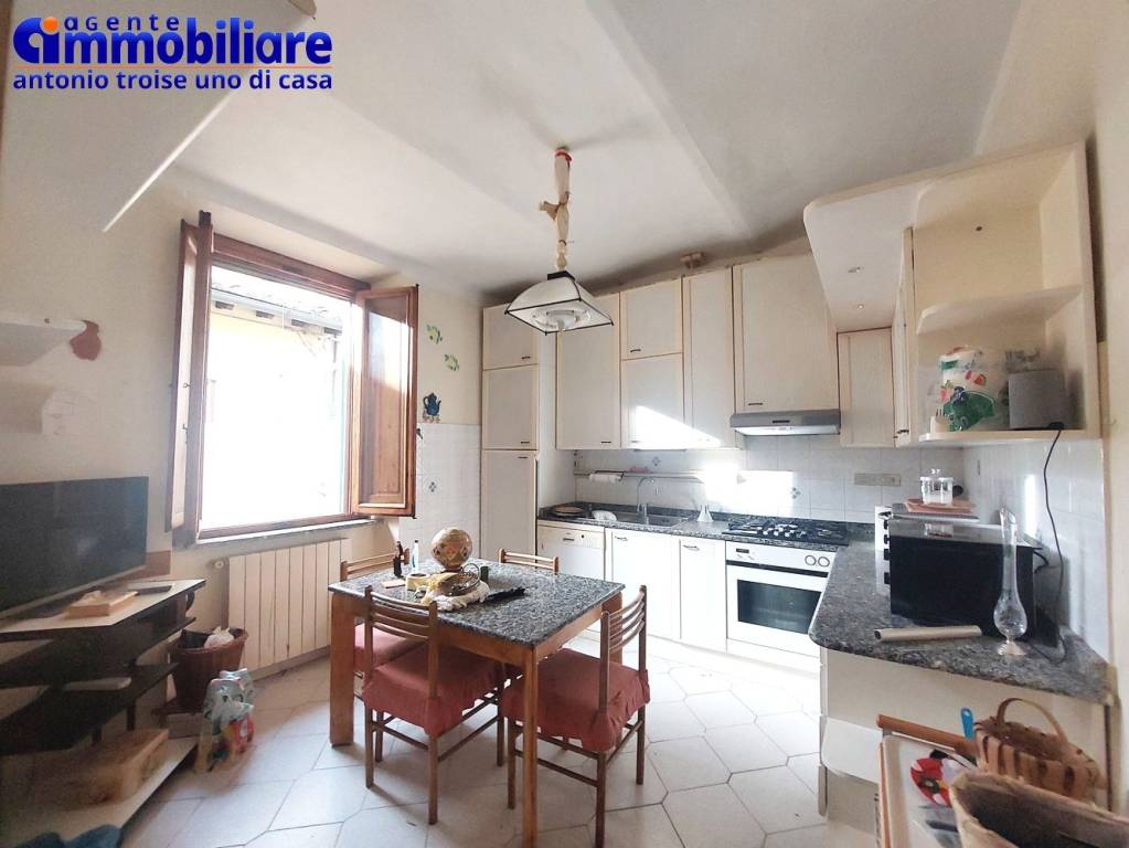 appartamento in vendita a Pistoia in zona Centro Città