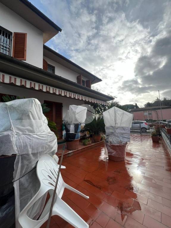 casa indipendente in vendita a Pistoia