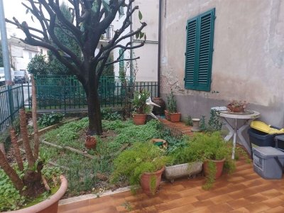 casa indipendente in vendita a Pistoia