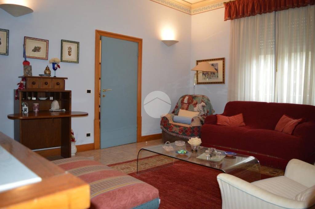casa indipendente in vendita a Pistoia in zona Centro Città