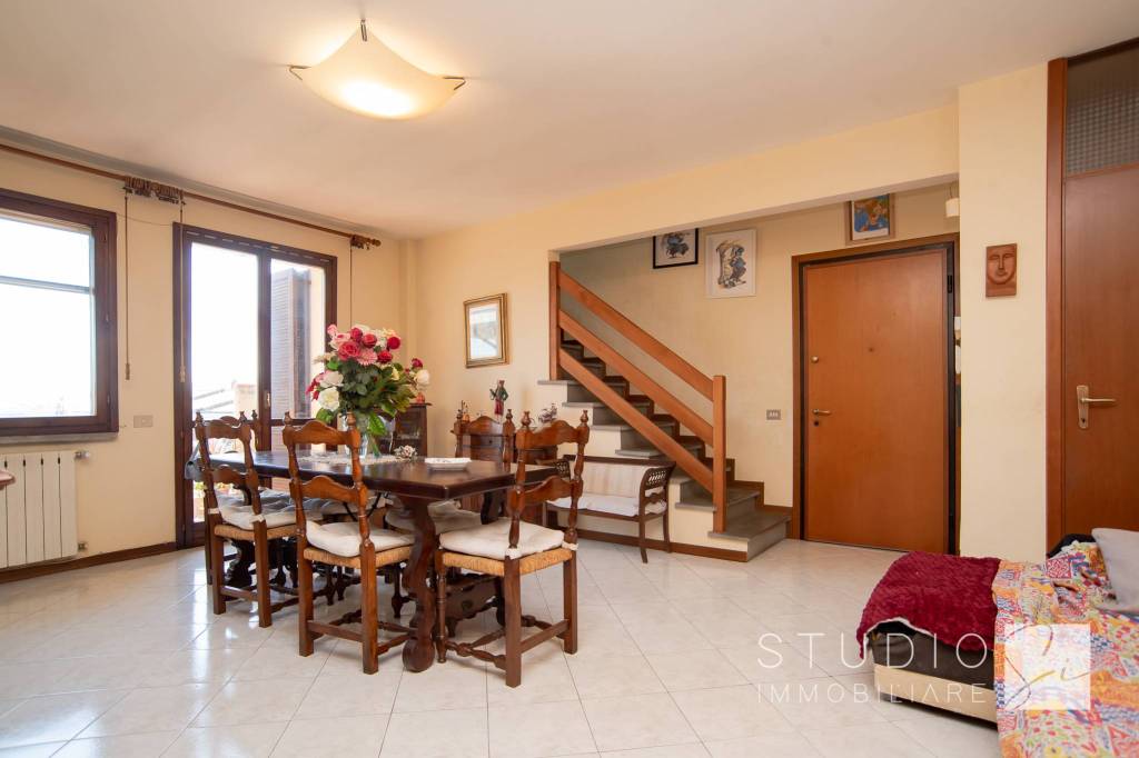 appartamento in vendita a Pistoia in zona Centro Città