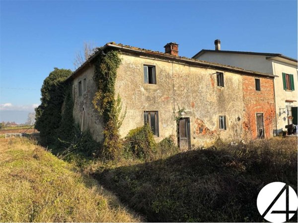 casa indipendente in vendita a Pistoia in zona Bottegone