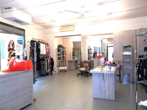 quadrivano in vendita a Pistoia in zona Bottegone
