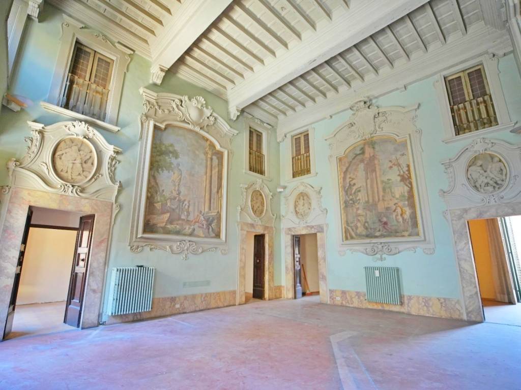 appartamento in vendita a Pistoia in zona Centro Città