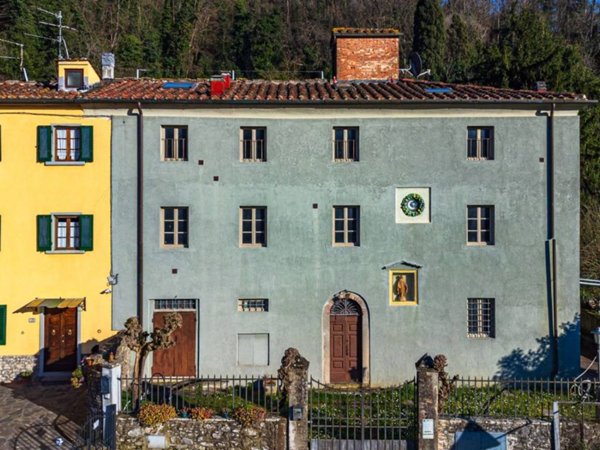 casa indipendente in vendita a Pistoia in zona San Felice