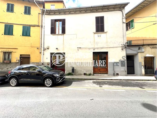 appartamento in vendita a Pistoia in zona Centro Città
