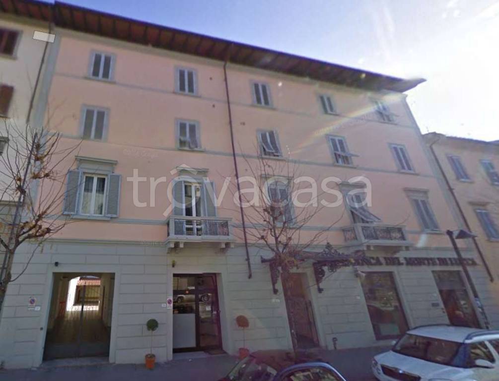 negozio in vendita a Pistoia