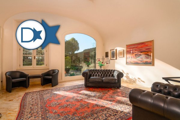 villa in vendita a Pistoia in zona Centro Città
