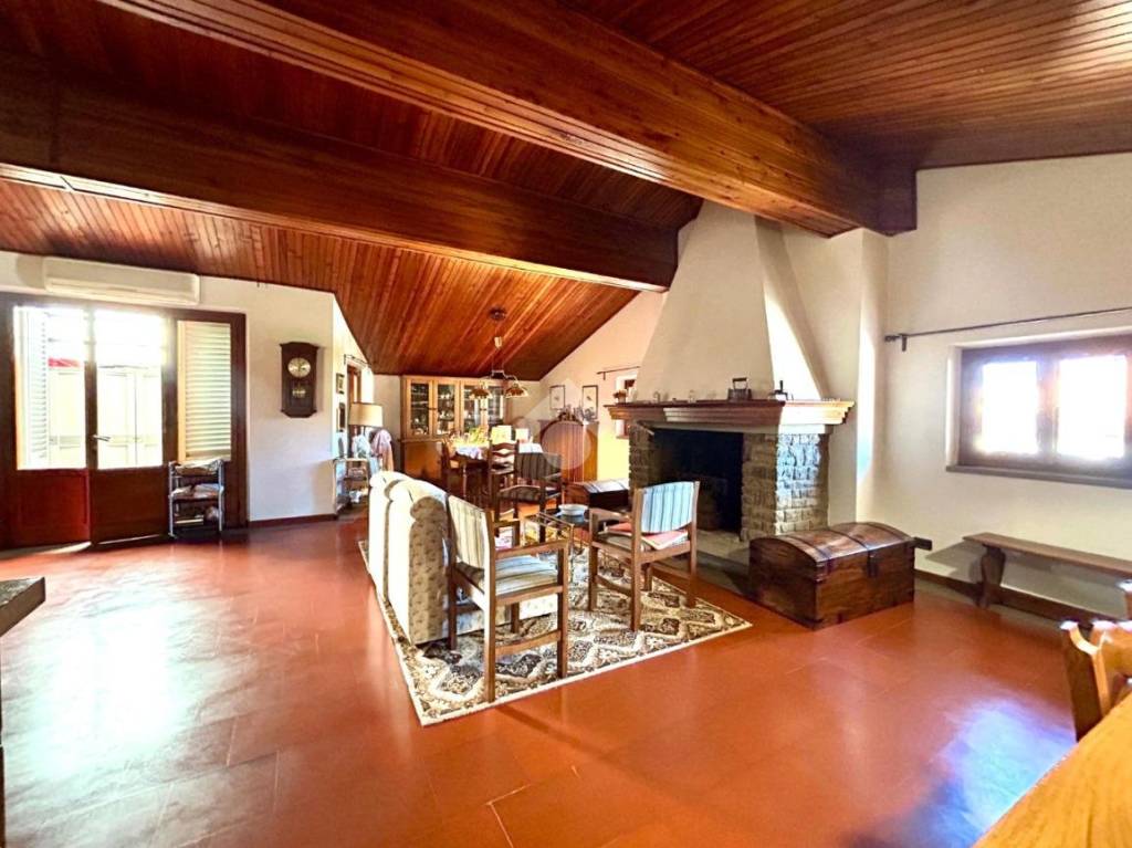 appartamento in vendita a Pistoia in zona Stadio