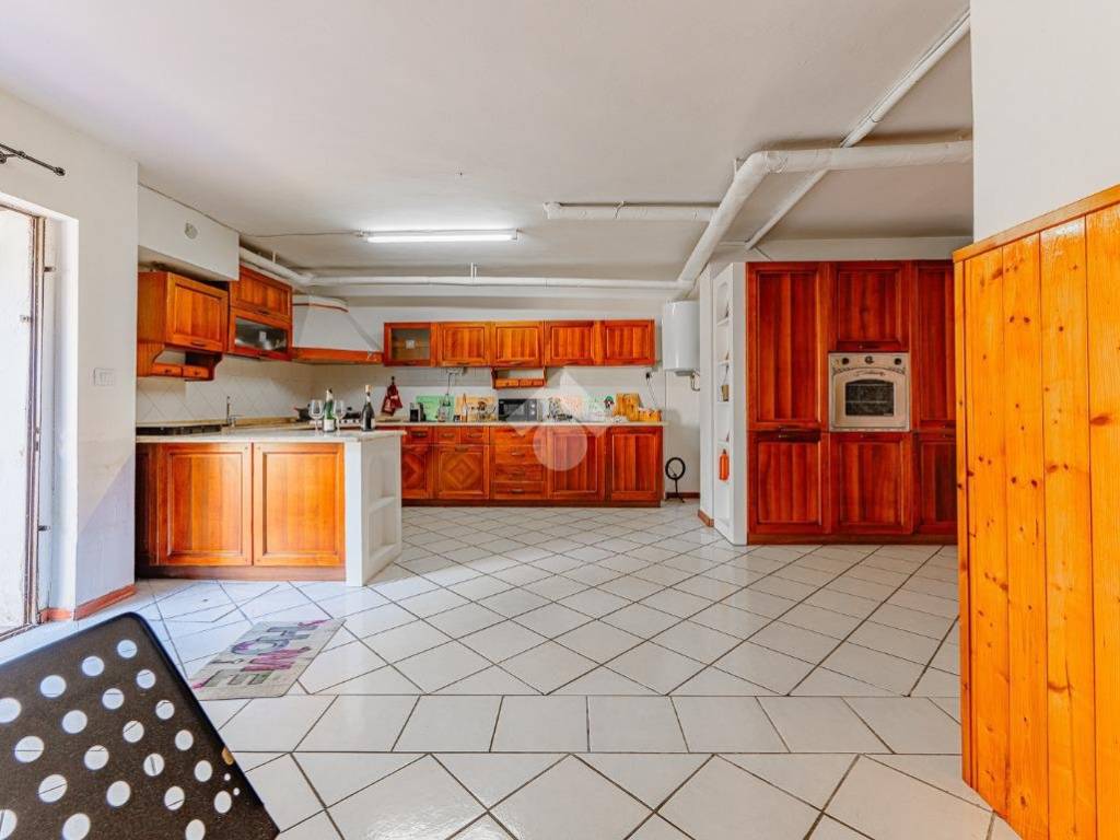 appartamento in vendita a Pistoia in zona Stadio