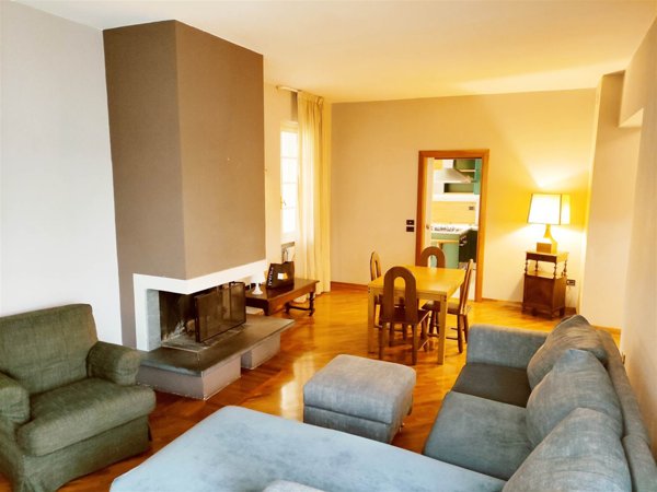 casa indipendente in vendita a Pistoia in zona Centro Città