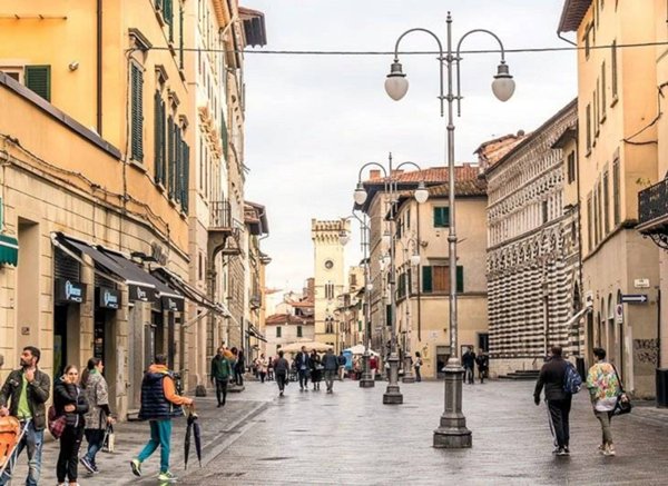 appartamento in vendita a Pistoia in zona Centro Città