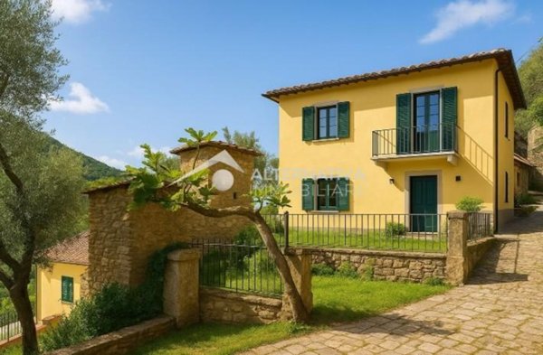 appartamento in vendita a Pistoia in zona Santomoro