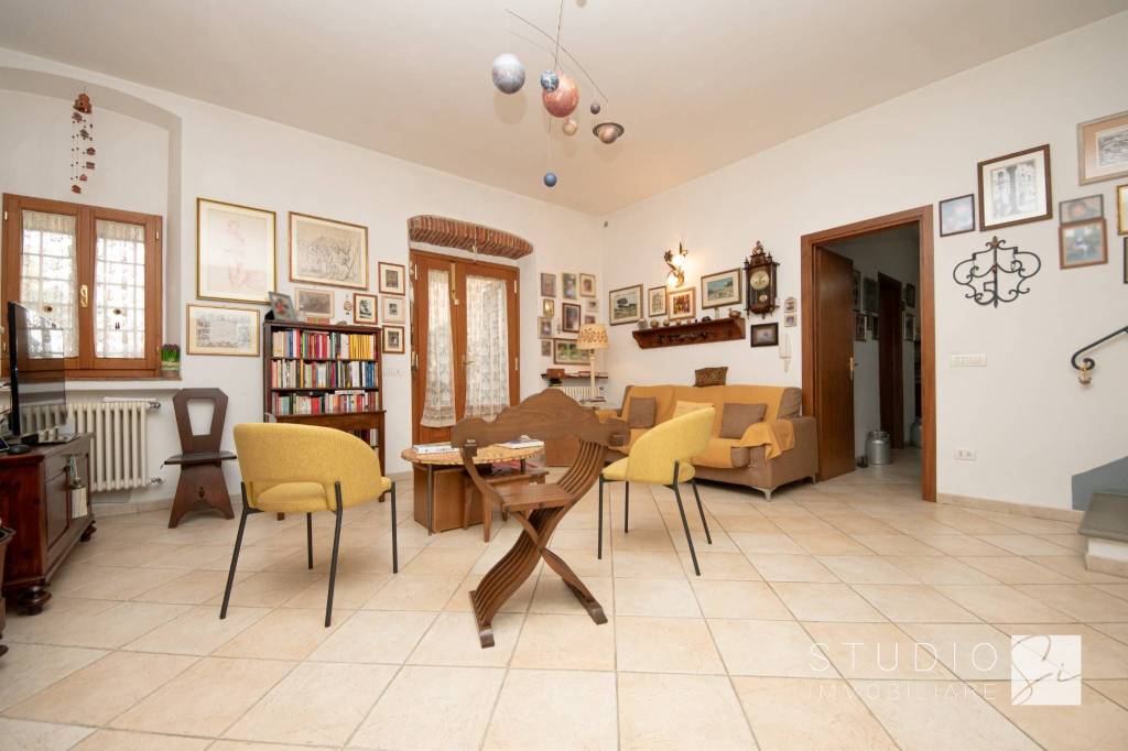 casa indipendente in vendita a Pistoia
