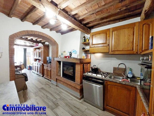 casa indipendente in vendita a Pistoia in zona San Felice
