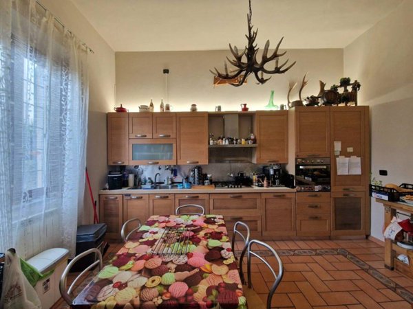 casa indipendente in vendita a Pistoia