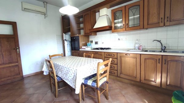 appartamento in vendita a Pistoia in zona Centro Città