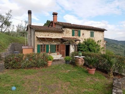 appartamento in vendita a Pistoia in zona Centro Città