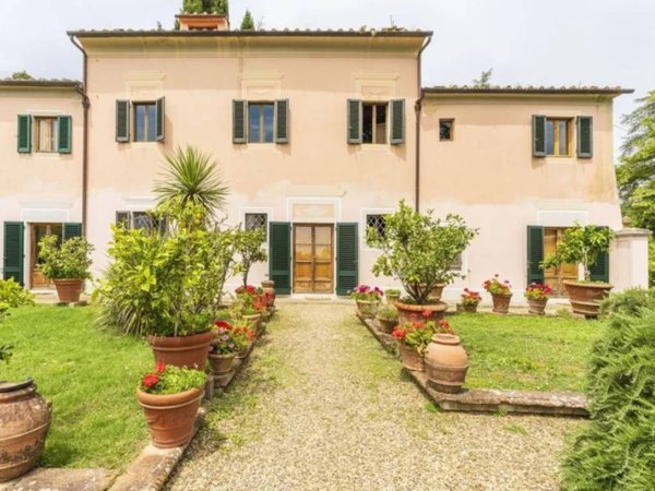 casa indipendente in vendita a Pistoia in zona Spazzavento