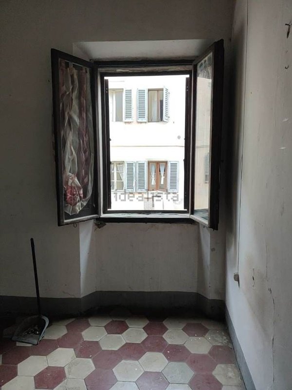 casa indipendente in vendita a Pistoia in zona Centro Città