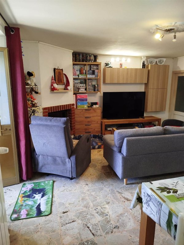 casa indipendente in vendita a Pistoia