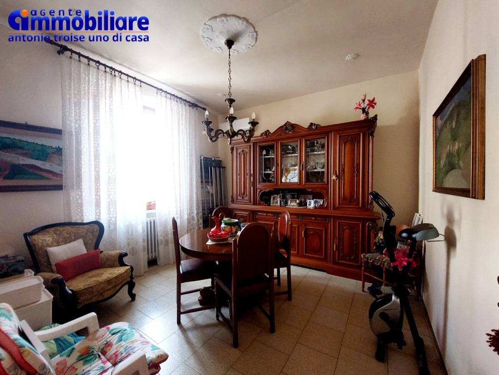 casa indipendente in vendita a Pistoia in zona Stadio