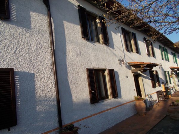 casa indipendente in vendita a Pistoia in zona Valdibrana