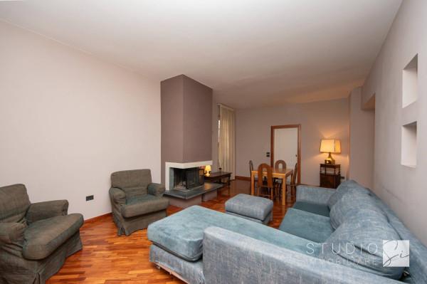 casa indipendente in vendita a Pistoia in zona Centro Città